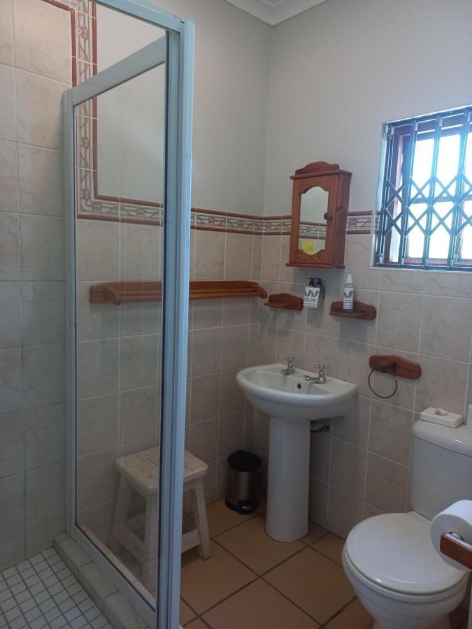 Dreamers Guesthouse - No Loadshedding King William's Town Luaran gambar
