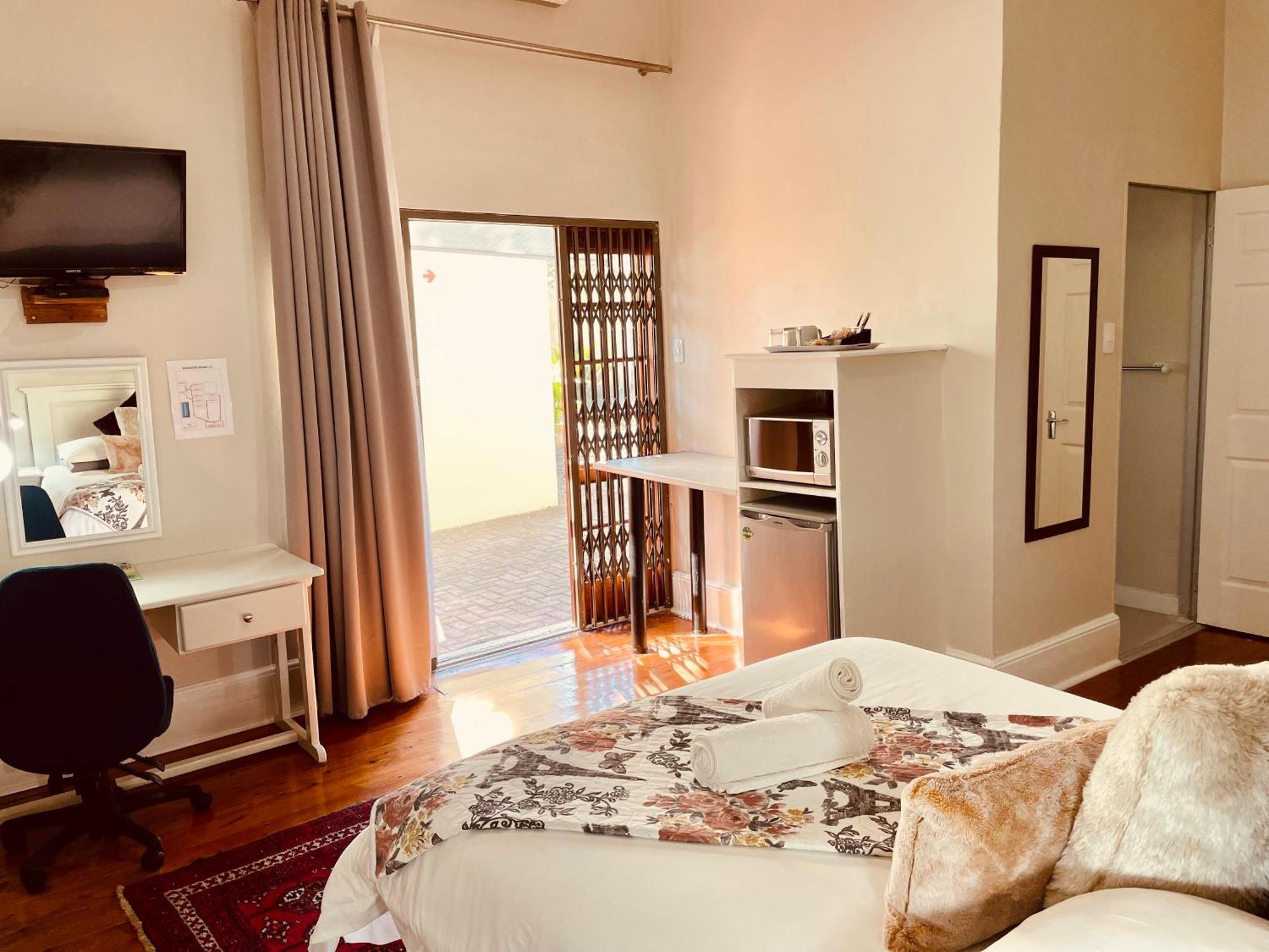 Dreamers Guesthouse - No Loadshedding King William's Town Luaran gambar
